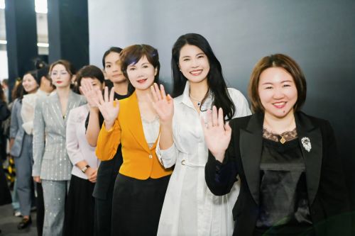 梦玙集团携三大日本品牌闪耀2025CBE中国美容博览会-汇智中日美妆加冕美业荣耀(图7)