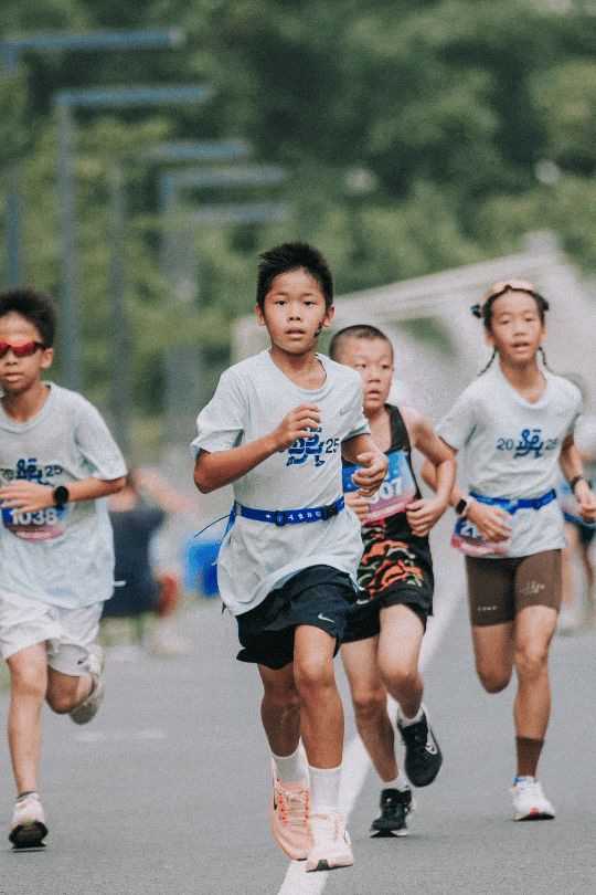 “跑着瞧”！耐克用运动赋能孩子成长！(图5)