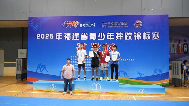 从赛场到街头、办赛到兴业体育激活一座城(图3)