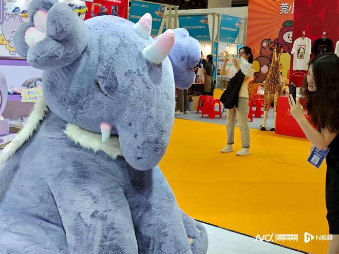 广东优品展观察：新广货告别代工汉服潮玩带着文化闯世界(图3)