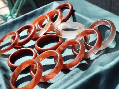 “彩宝聚汕尾璀璨链全球”首届汕尾国际珠宝展11月1日启幕(图3)