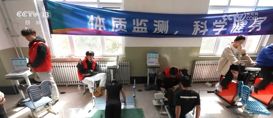 我国人均年体育消费水平持续增高消费结构升级趋向参与型、观赏型(图3)