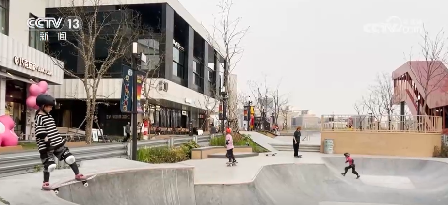 我国人均年体育消费水平持续增高消费结构升级趋向参与型、观赏型(图5)