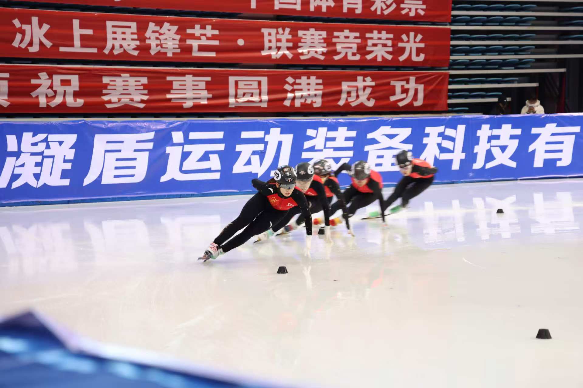 冰雪为媒融链兴城(图4)