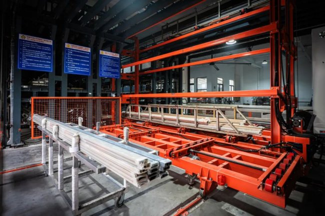 2025广州设计周聚焦科技×汽车×家居弗朗茨别墅电梯凭一体式控制柜与无线缆方案俘获设计师(图4)