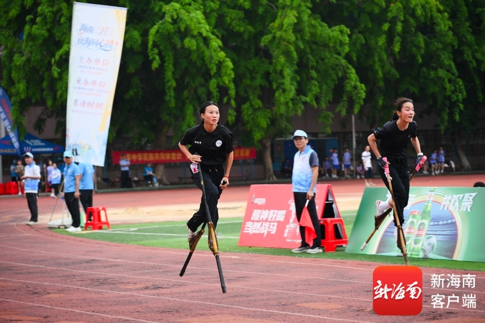 攀椰、高脚竞速……海南“三月三”东方主会场少数民族传统体育竞技欢乐启幕(图4)